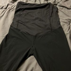 Black maternity leggings / activewear